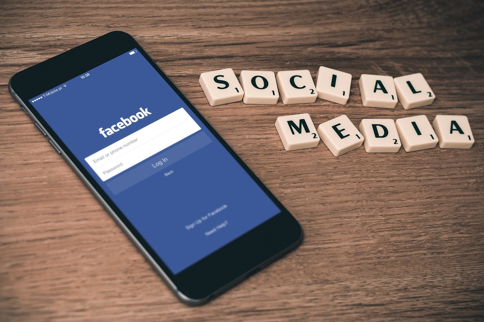 10 Social Media Trends to Keep an Eye on in 2021